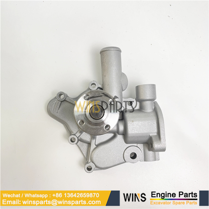 YM119266-42100 Water Pump Komatsu (1)