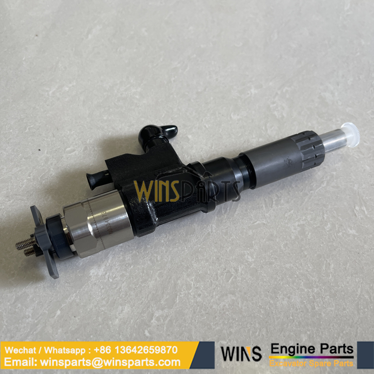 8-98238463-2 8982384632 Original ISUZU 4HK1 6HK1 ENGINE INJECTOR NOZZLE Hitachi Zaxis210-5A Zaxis210LC-5A ZX250-5A Excavator Spare Parts (1)